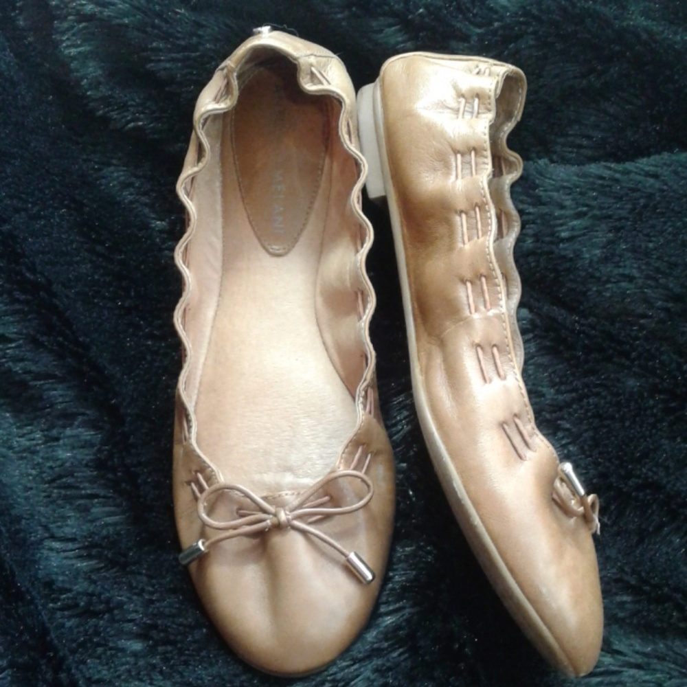 Antonio Melanie light brown flats size 8 vguc